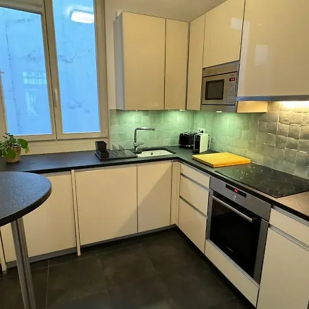アパート Lovely 3 Bedrooms 110m2 ストラスブール