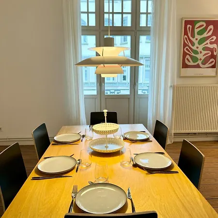 Lovely 3 Bedrooms 110m2 * 스트라스부르